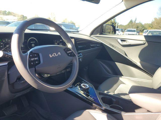 new 2025 Kia Niro EV car, priced at $32,180