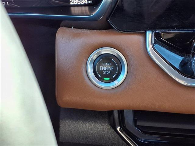 used 2024 GMC Canyon car, priced at $39,999