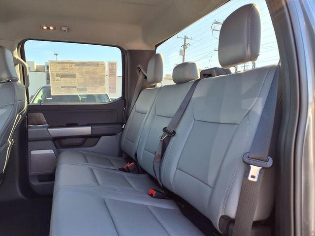 new 2025 Ford F-150 Lightning car