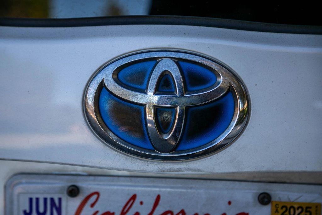 used 2010 Toyota Prius car, priced at $5,999