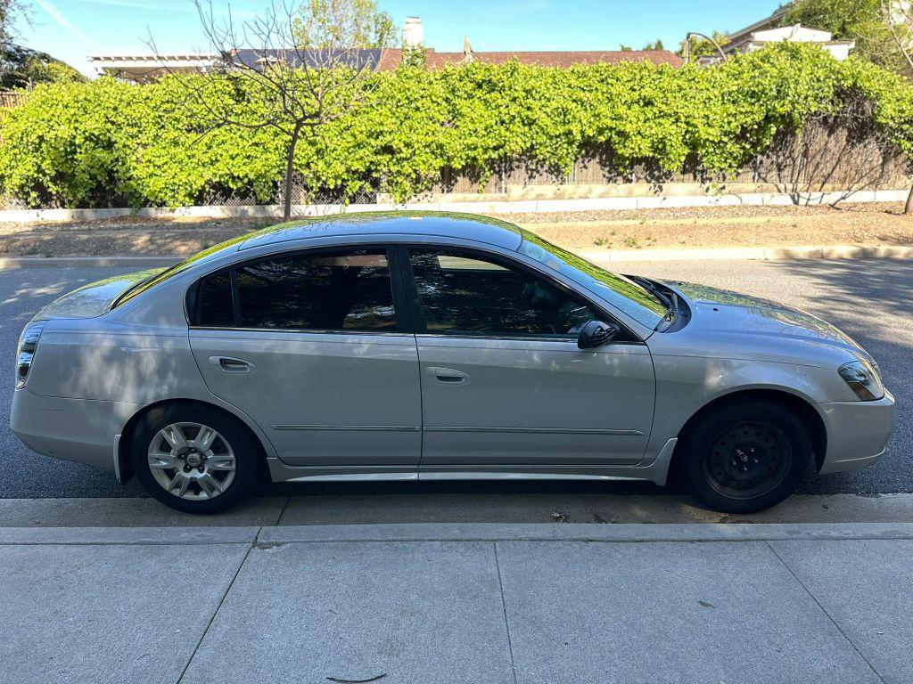 used 2006 Nissan Altima car, priced at $5,999
