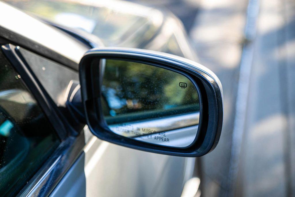 used 2011 Chrysler 200 car, priced at $5,999