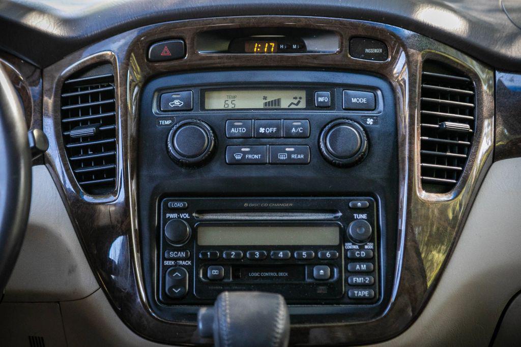 used 2002 Toyota Highlander car, priced at $6,999