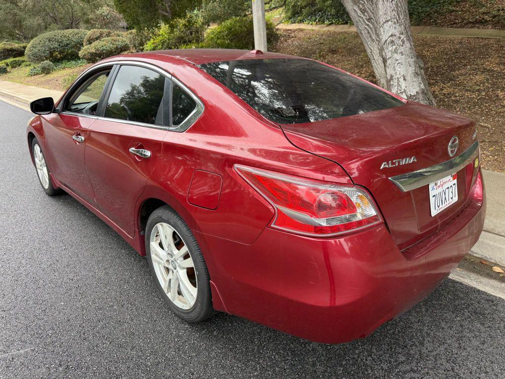 used 2013 Nissan Altima car, priced at $11,999