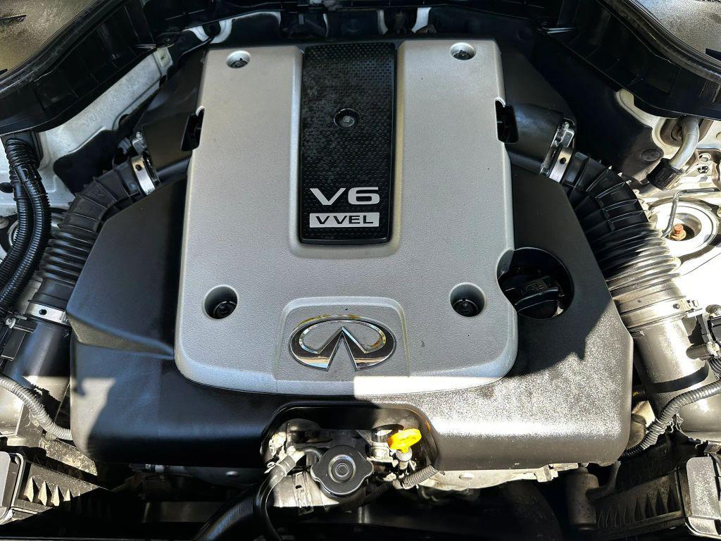 used 2013 INFINITI M37 car, priced at $9,999