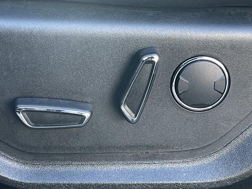 used 2019 Ford Expedition car, priced at $27,995