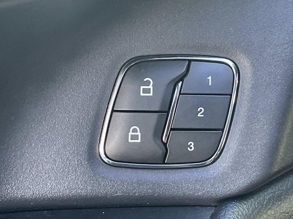 used 2019 Ford Expedition car, priced at $27,995