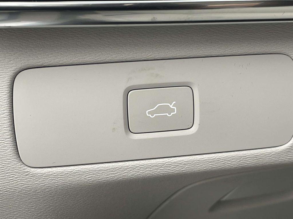 new 2026 Volvo XC90 car, priced at $75,695