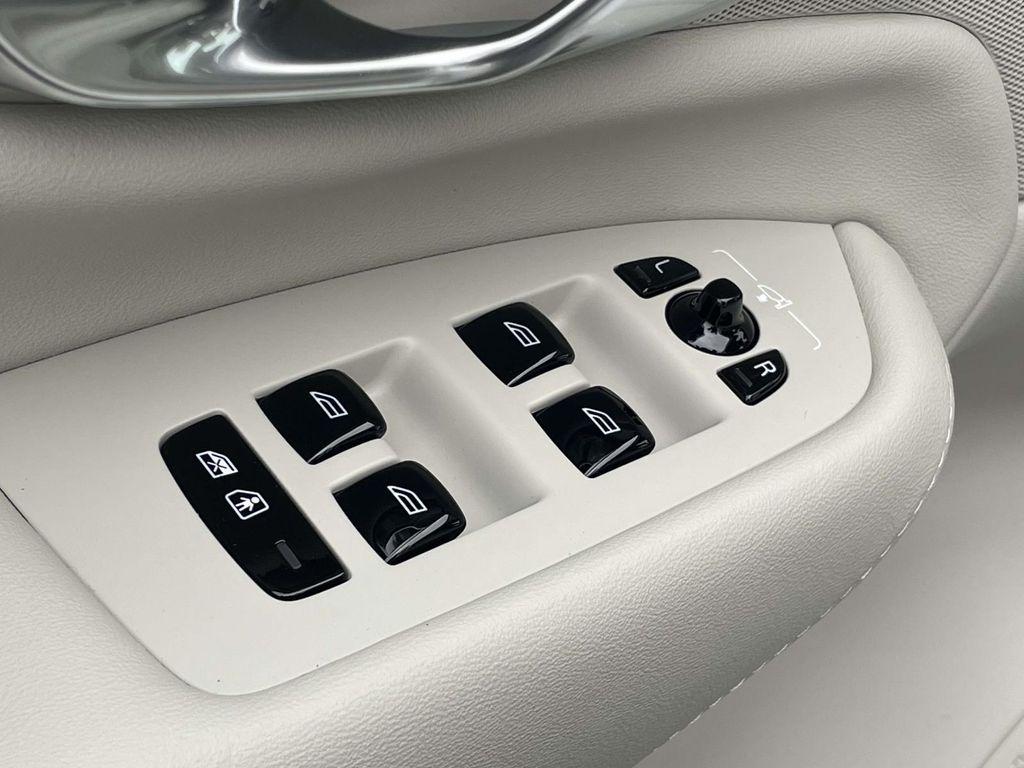 new 2026 Volvo XC90 car, priced at $75,695