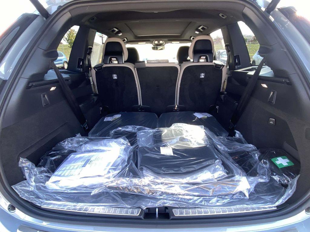 new 2026 Volvo XC90 car, priced at $69,825