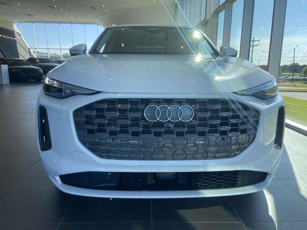 new 2025 Audi Q5 car, priced at $61,680