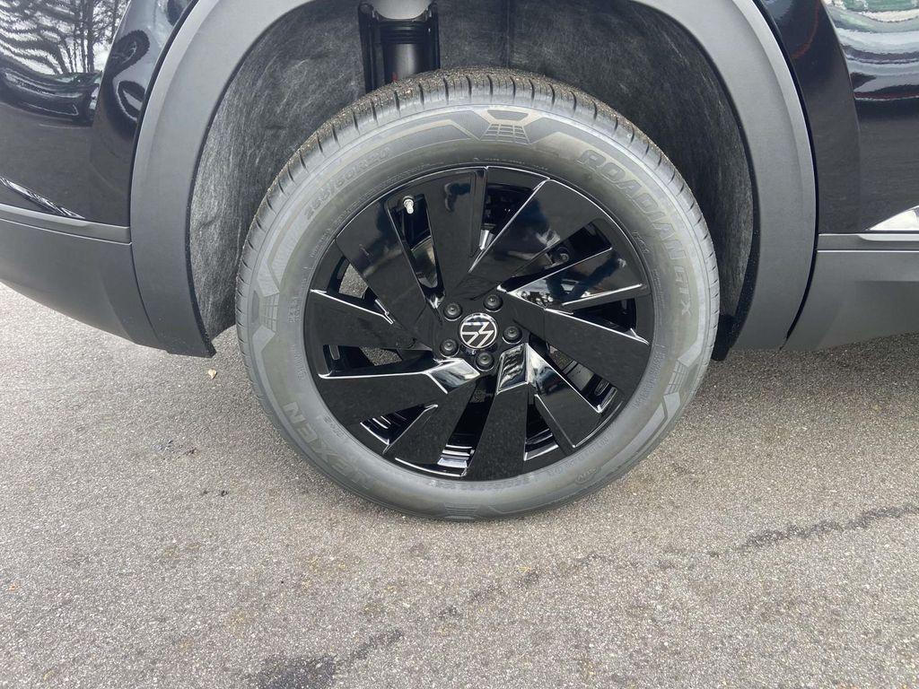 new 2026 Volkswagen Atlas Cross Sport car, priced at $48,186