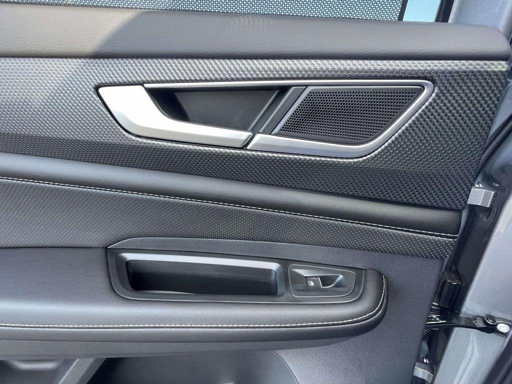 new 2026 Volkswagen Atlas Cross Sport car, priced at $50,381