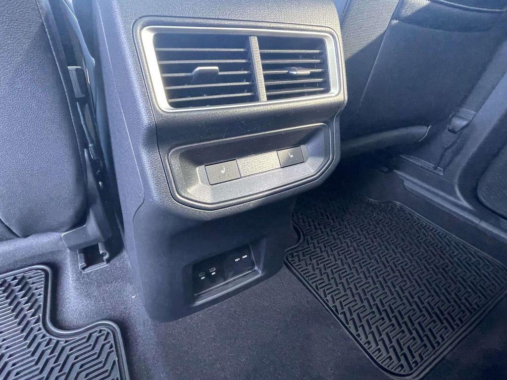 new 2026 Volkswagen Atlas Cross Sport car, priced at $50,381