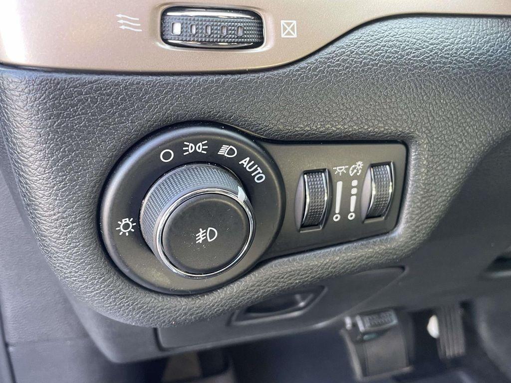 used 2016 Jeep Cherokee car, priced at $11,999