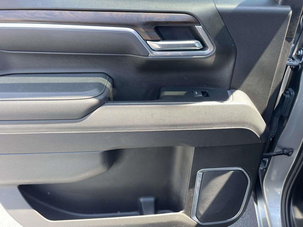used 2025 GMC Sierra 1500 car, priced at $50,499