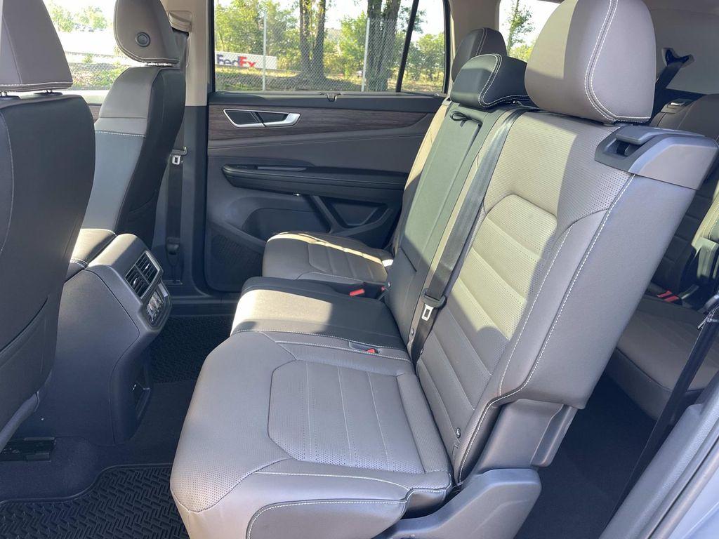 new 2026 Volkswagen Atlas car, priced at $51,846