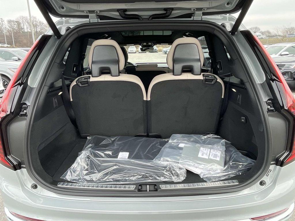 new 2026 Volvo XC90 Plug-In Hybrid car, priced at $80,945