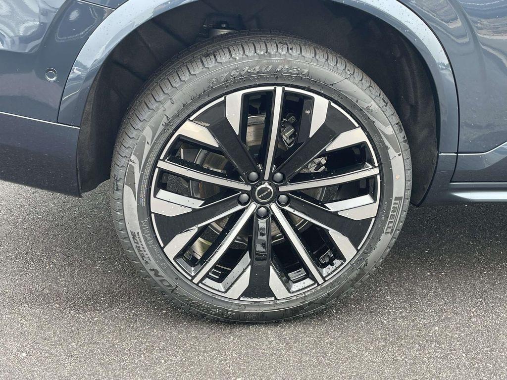 new 2026 Volvo XC90 car, priced at $76,195