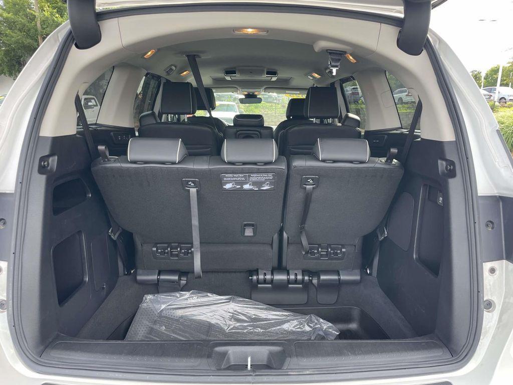 used 2025 Honda Odyssey car, priced at $44,995
