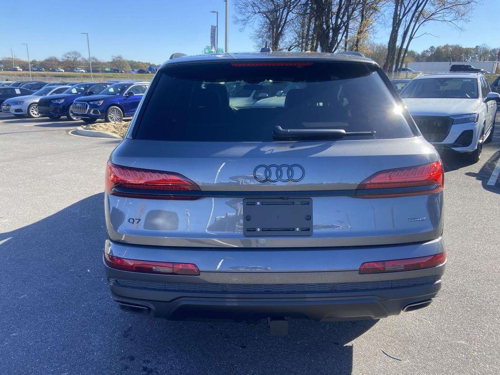 new 2026 Audi Q7 car, priced at $79,005