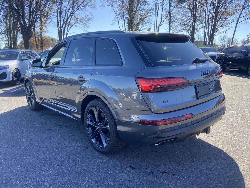 new 2026 Audi Q7 car, priced at $79,005