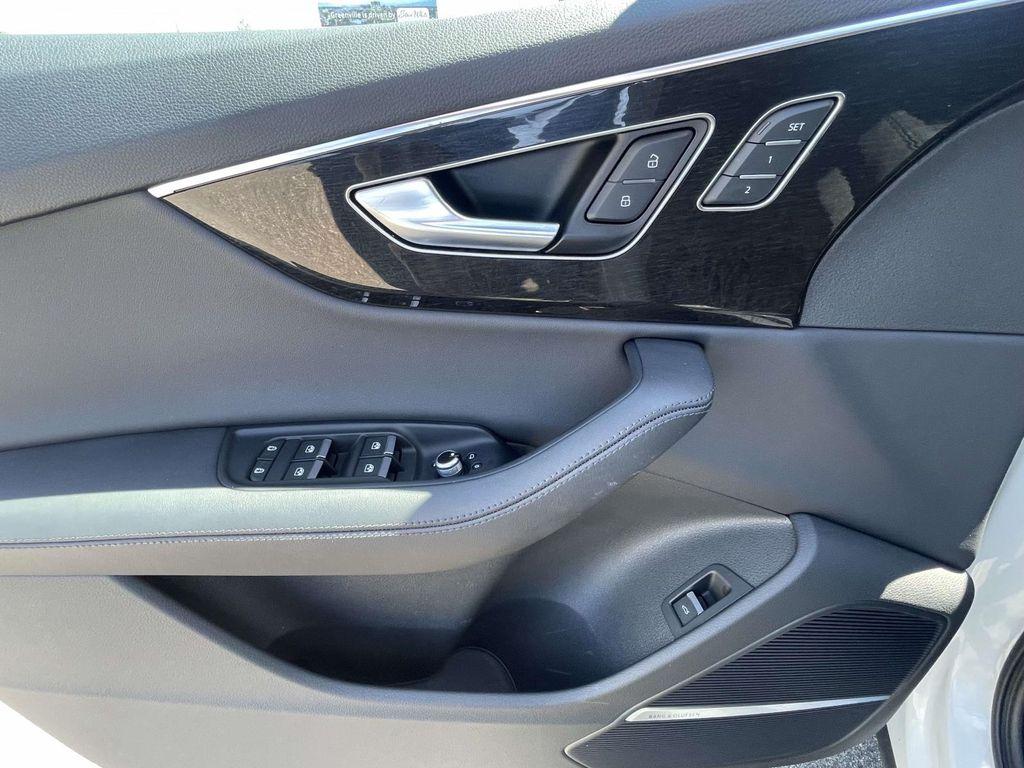 used 2023 Audi Q7 car, priced at $38,995