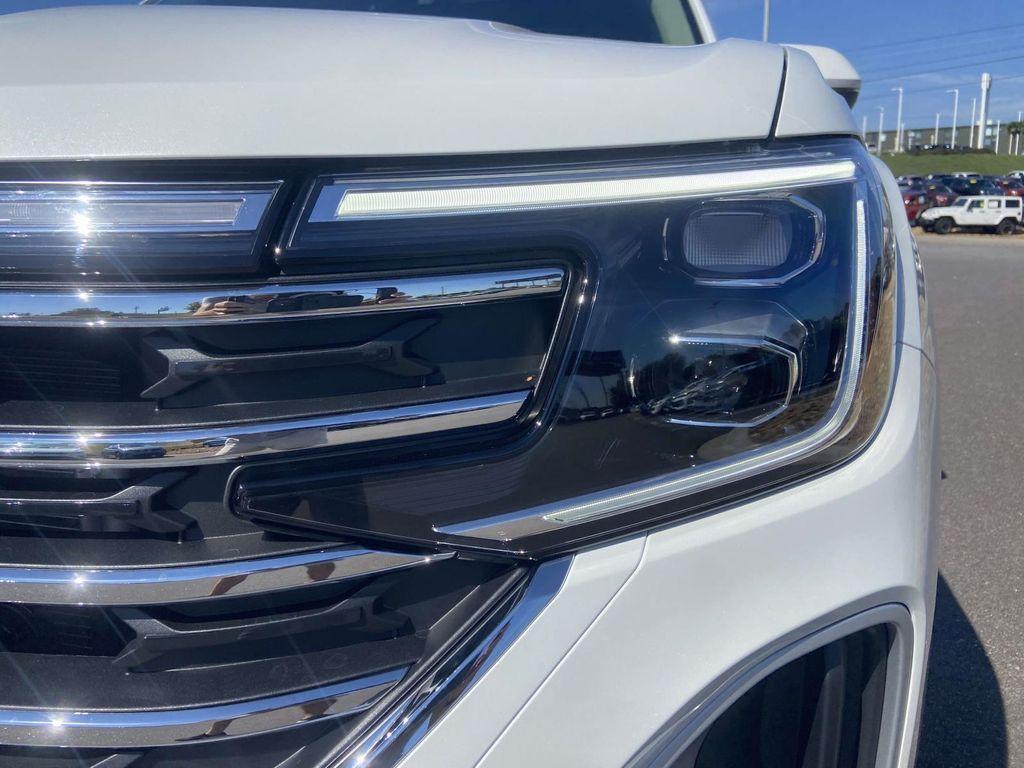 new 2026 Volkswagen Atlas car, priced at $45,475