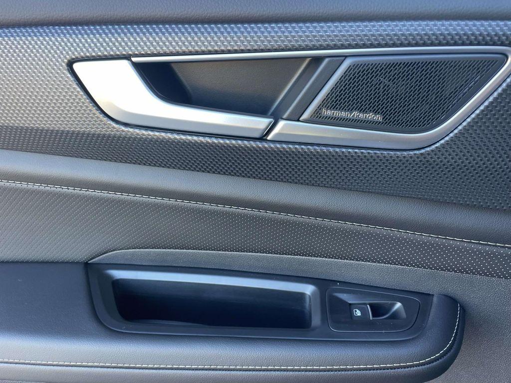 new 2026 Volkswagen Atlas Cross Sport car, priced at $55,391