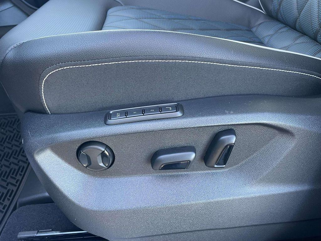 new 2026 Volkswagen Atlas Cross Sport car, priced at $55,391