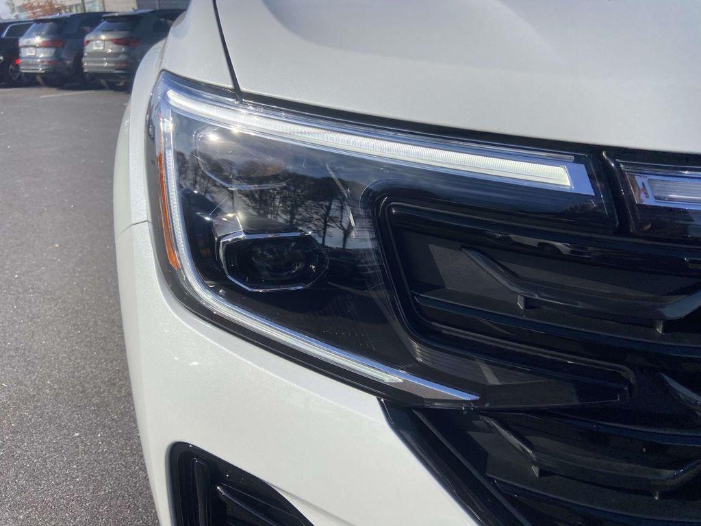 new 2026 Volkswagen Atlas Cross Sport car, priced at $52,786