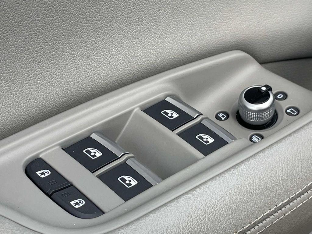 used 2023 Audi Q7 car, priced at $35,495