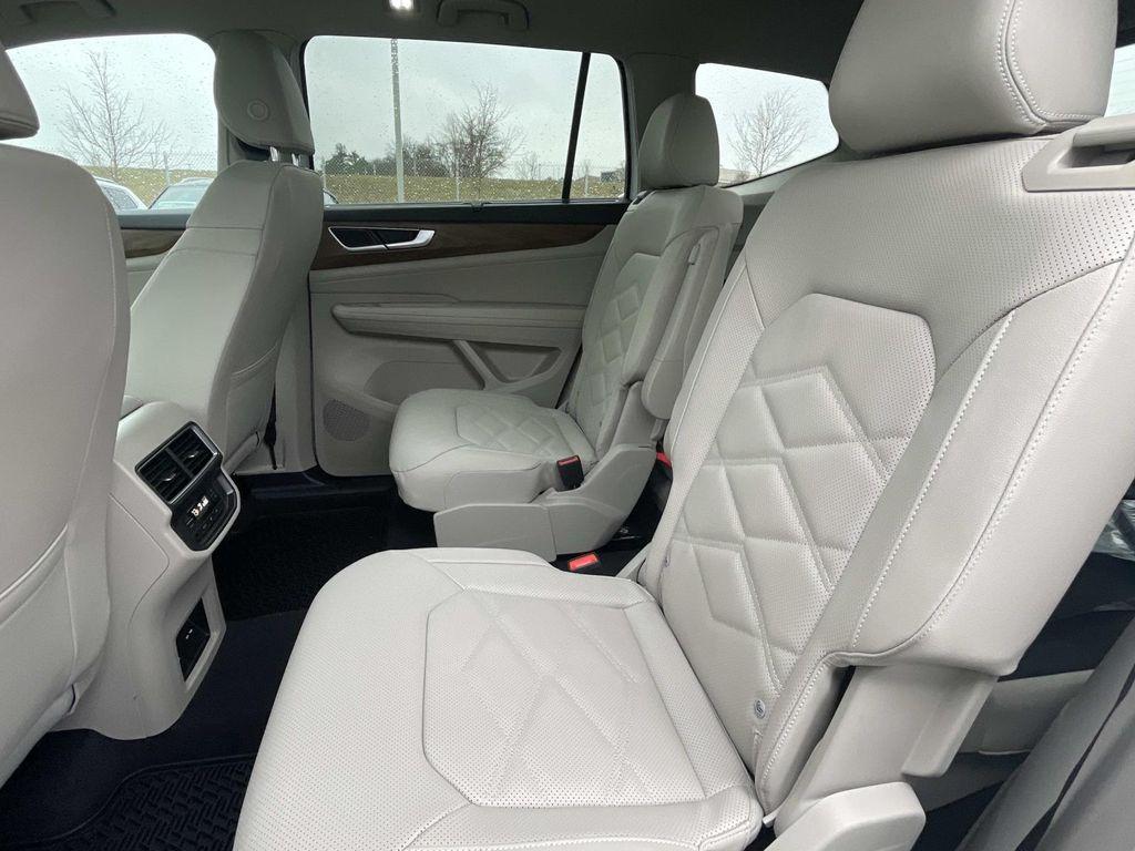 new 2026 Volkswagen Atlas car, priced at $49,043