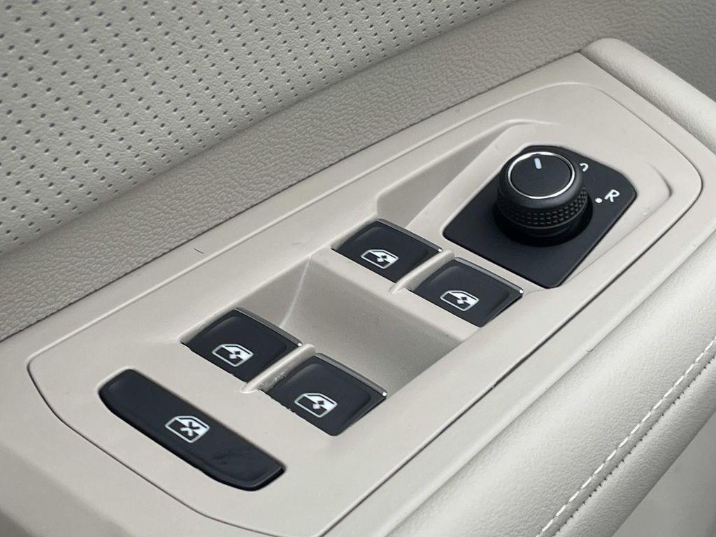 new 2026 Volkswagen Atlas car, priced at $49,043