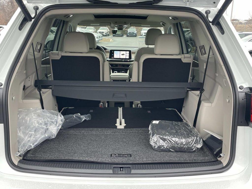 new 2026 Volkswagen Atlas car, priced at $49,043