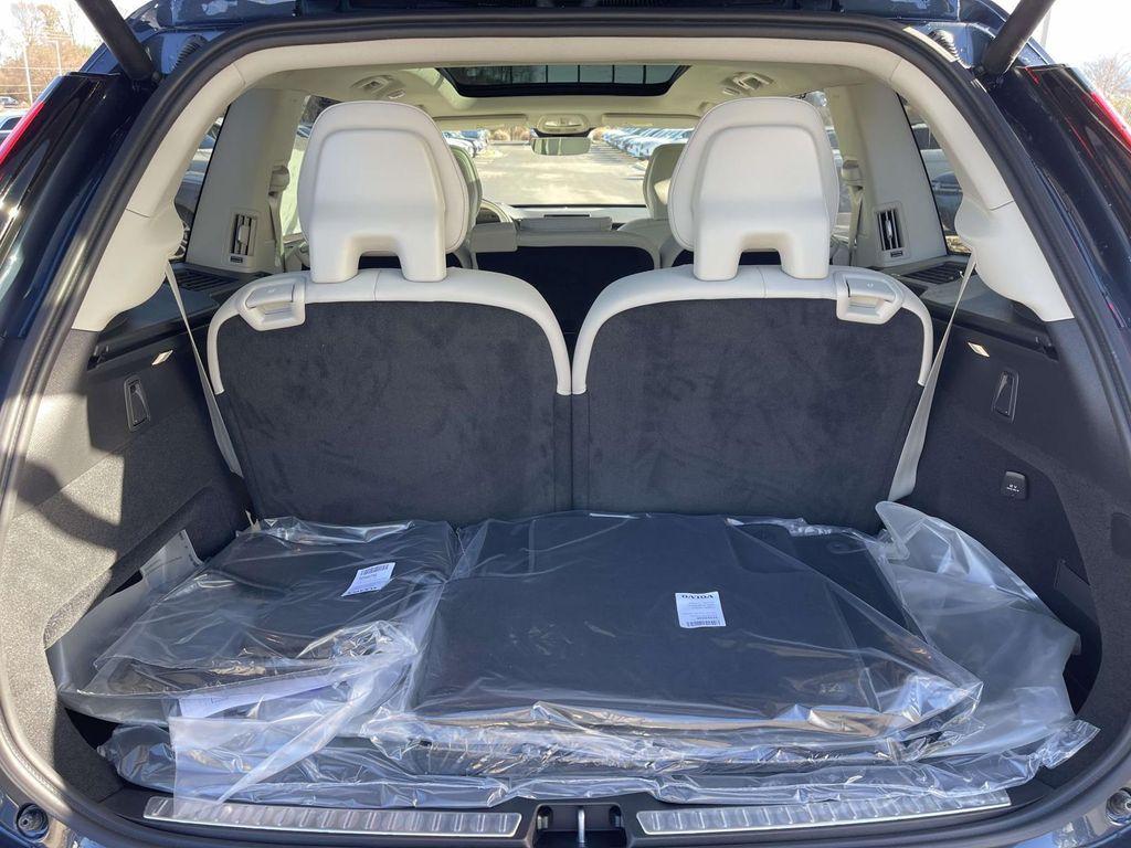 new 2026 Volvo XC90 car, priced at $75,155