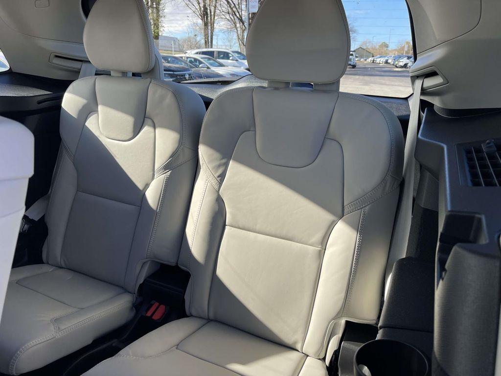 new 2026 Volvo XC90 car, priced at $75,155