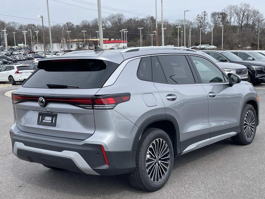 new 2026 Volkswagen Tiguan car, priced at $32,876