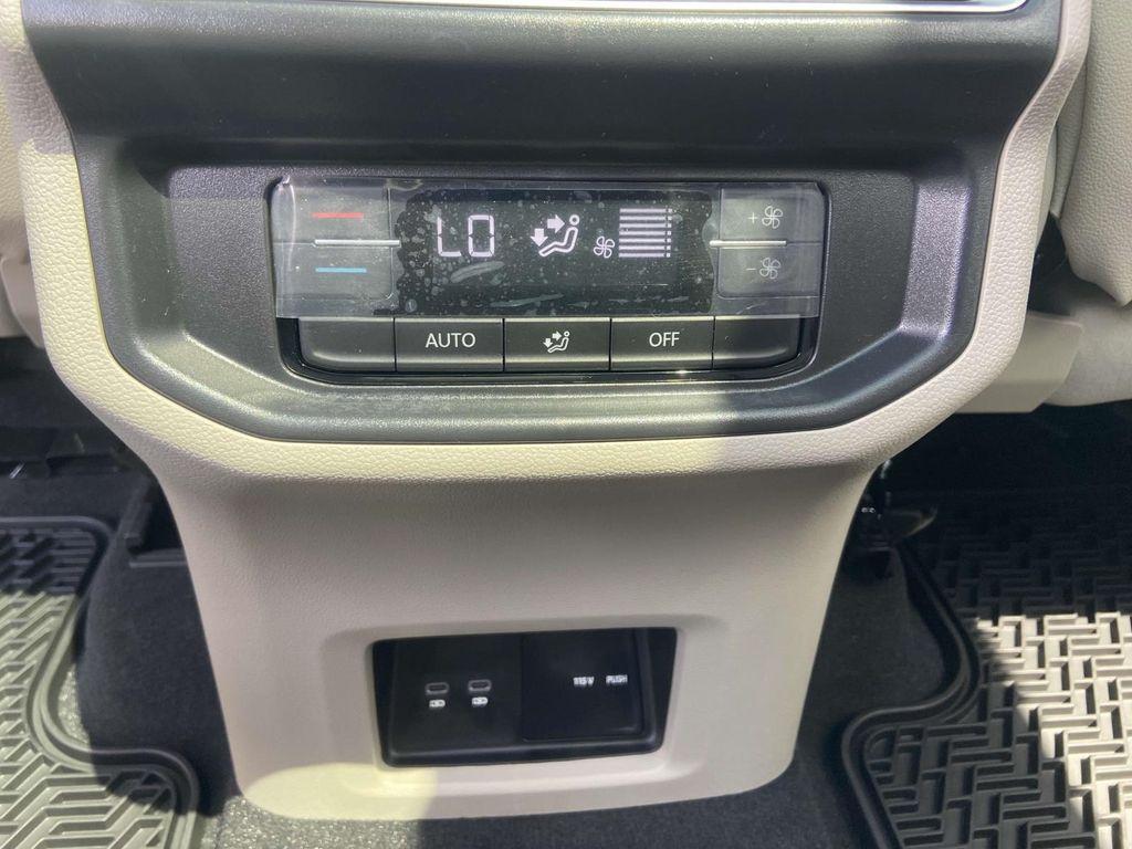 new 2026 Volkswagen Atlas car, priced at $45,297