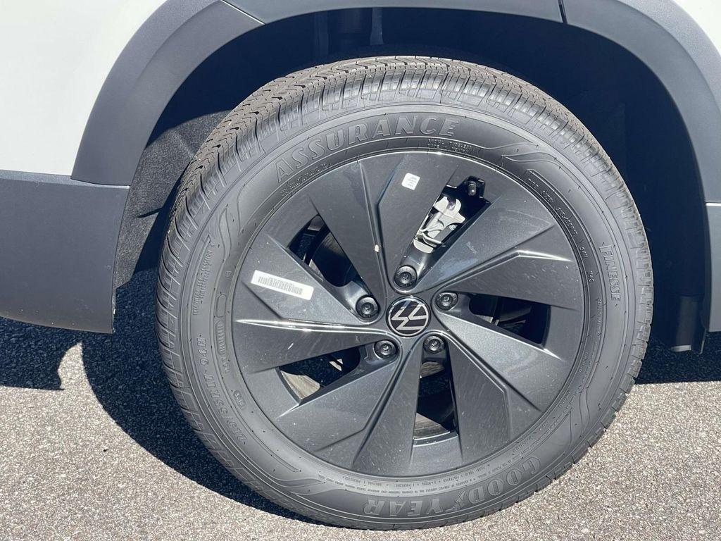 new 2026 Volkswagen Taos car, priced at $28,271