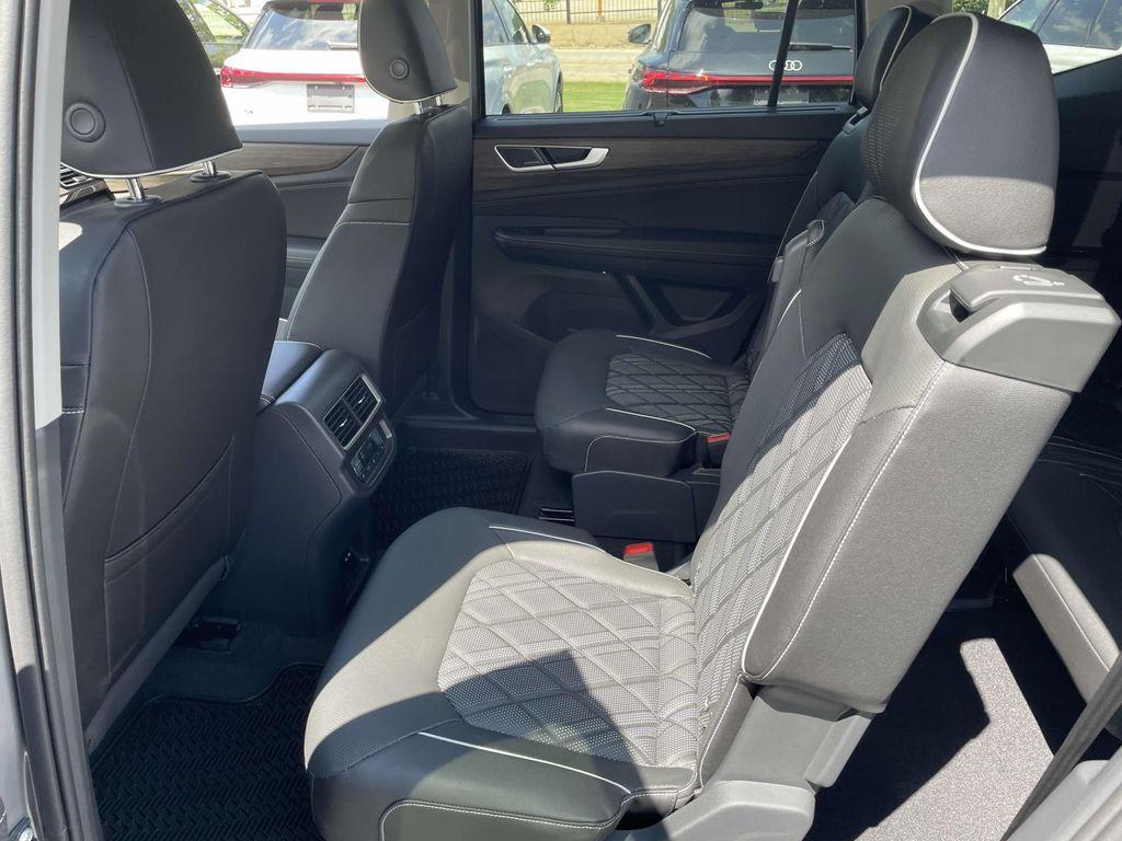 new 2026 Volkswagen Atlas car, priced at $55,570