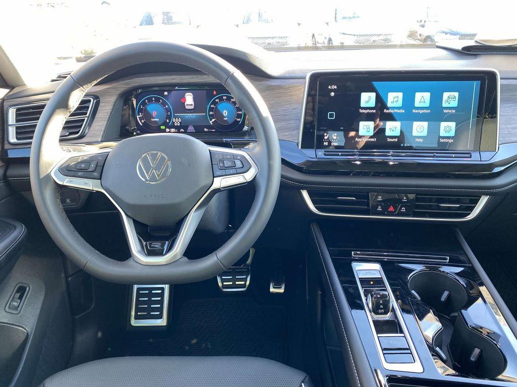 new 2026 Volkswagen Atlas car, priced at $56,401