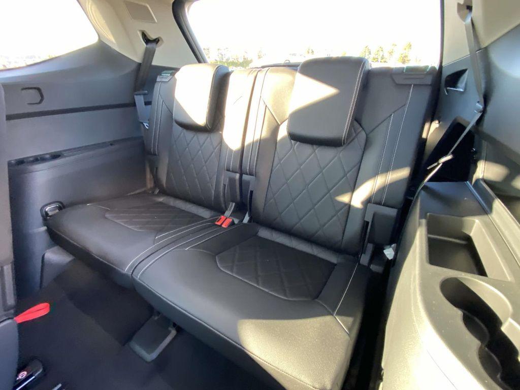 new 2026 Volkswagen Atlas car, priced at $56,401