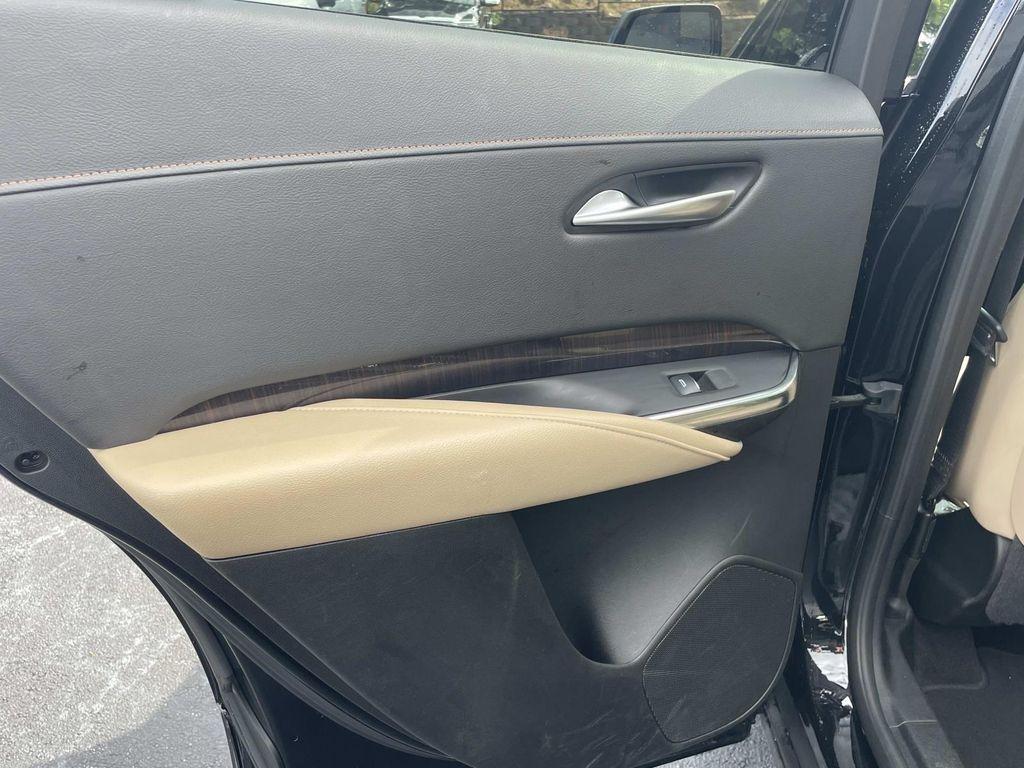 used 2024 Cadillac XT4 car, priced at $30,499