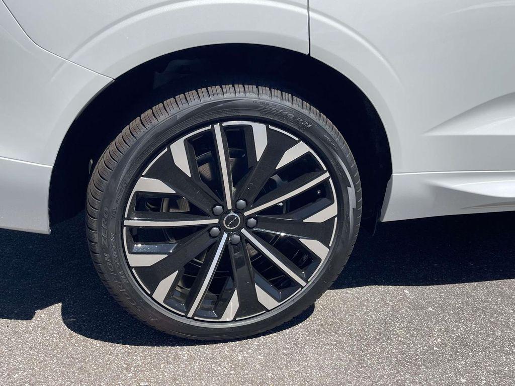 new 2026 Volvo XC60 Plug-In Hybrid car, priced at $75,805