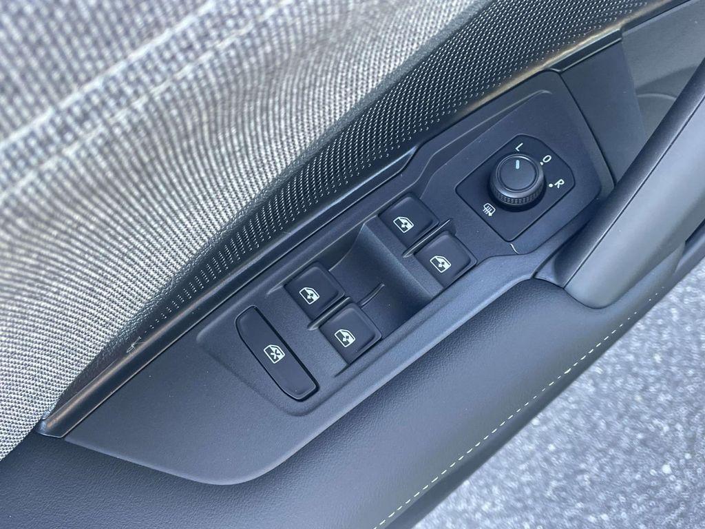 new 2026 Volkswagen Tiguan car, priced at $34,076