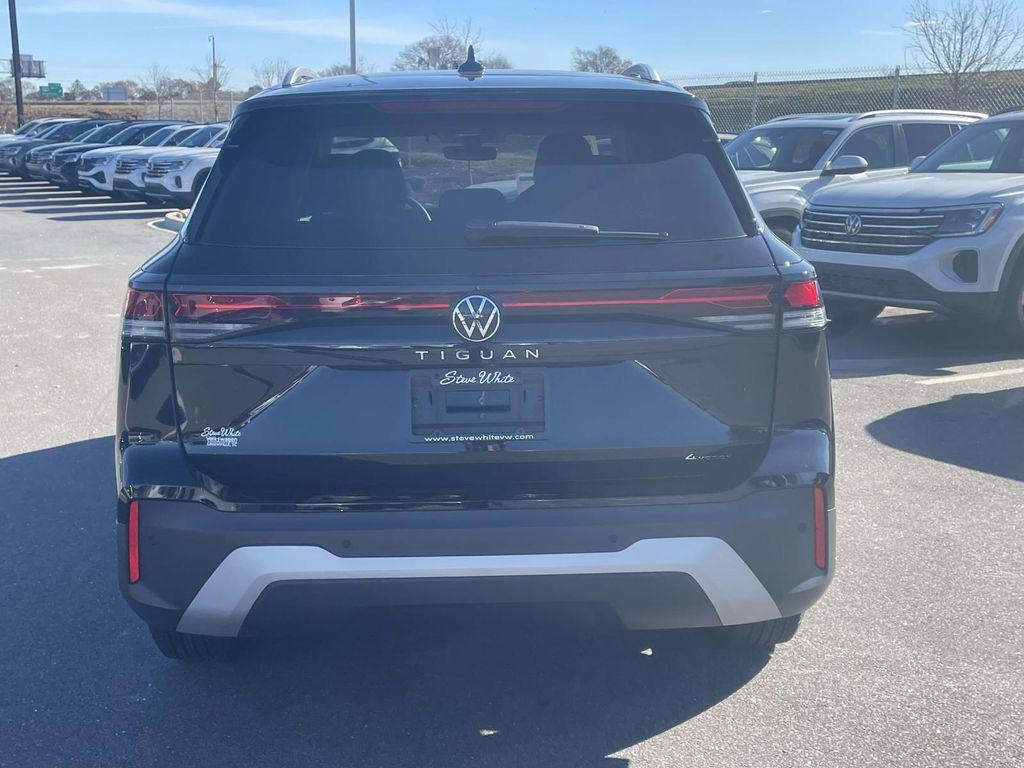 new 2026 Volkswagen Tiguan car, priced at $34,076