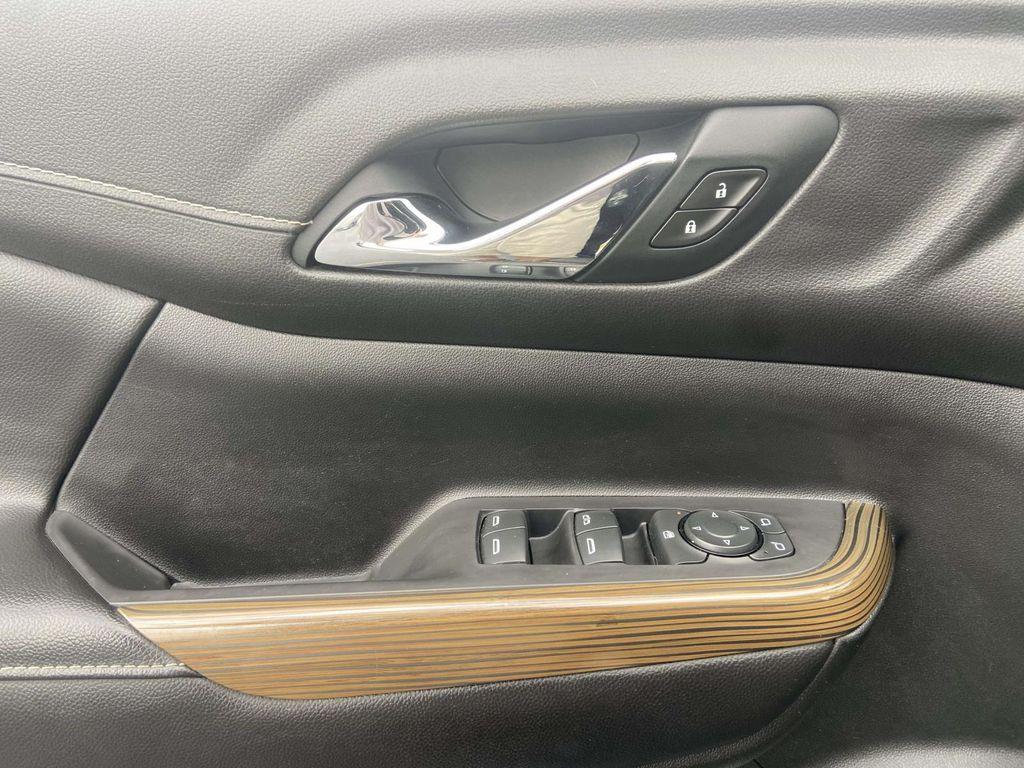 used 2021 GMC Acadia car, priced at $21,199