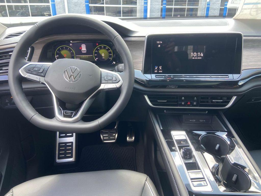 new 2026 Volkswagen Atlas car, priced at $54,546