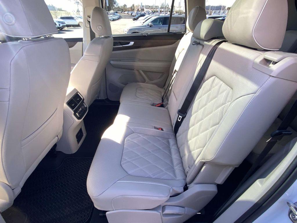 new 2026 Volkswagen Atlas car, priced at $57,344